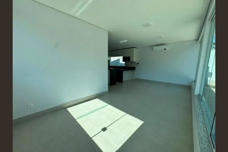 Sala de casa para alugar com 3 quartos, 120m² em Braúnas, Belo Horizonte