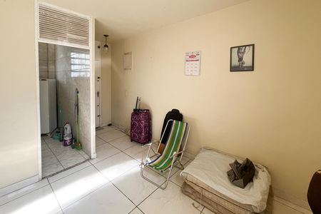 Sala de apartamento à venda com 2 quartos, 60m² em Cordovil, Rio de Janeiro