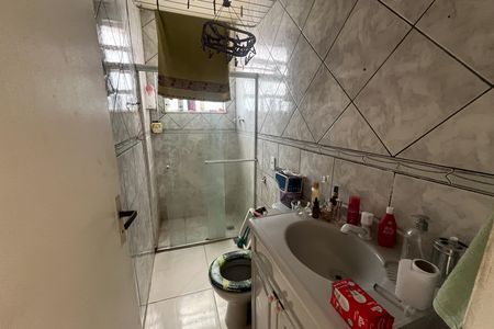 Banheiro de apartamento à venda com 2 quartos, 60m² em Cordovil, Rio de Janeiro