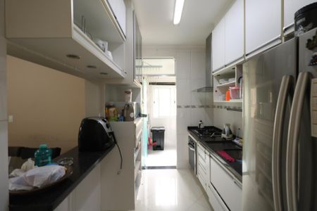 Apartamento à venda com 170m², 2 quartos e 2 vagas Apartamento à venda com 170m², 2 quartos e 2 vagasCozinha