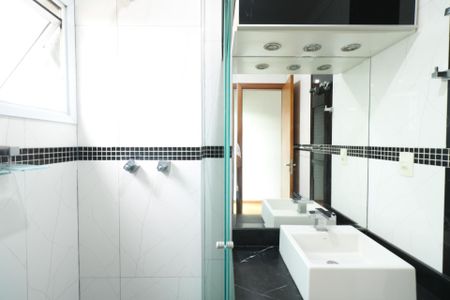 Banheiro da Suíte de apartamento à venda com 2 quartos, 170m² em Nova Gerti, São Caetano do Sul