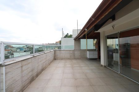 Apartamento à venda com 170m², 2 quartos e 2 vagas Apartamento à venda com 170m², 2 quartos e 2 vagasTerraço