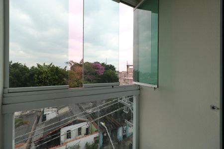 Apartamento à venda com 170m², 2 quartos e 2 vagas Apartamento à venda com 170m², 2 quartos e 2 vagasVaranda da Suíte