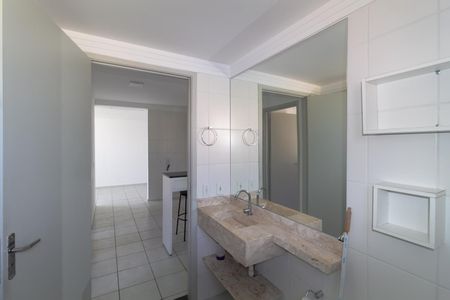 Apartamento à venda com 55m², 2 quartos e 1 vaga Apartamento à venda com 55m², 2 quartos e 1 vagaBanheiro