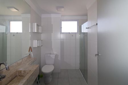 Apartamento à venda com 55m², 2 quartos e 1 vaga Apartamento à venda com 55m², 2 quartos e 1 vagaBanheiro