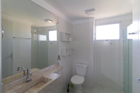 Banheiro de apartamento à venda com 2 quartos, 55m² em Parque São Lourenço, São Paulo