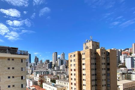 Apartamento à venda com 178m², 4 quartos e 2 vagas Apartamento à venda com 178m², 4 quartos e 2 vagasVista Quarto 3