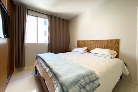Apartamento à venda com 178m², 4 quartos e 2 vagas Apartamento à venda com 178m², 4 quartos e 2 vagasSuite