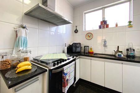 Apartamento à venda com 178m², 4 quartos e 2 vagas Apartamento à venda com 178m², 4 quartos e 2 vagasCozinha