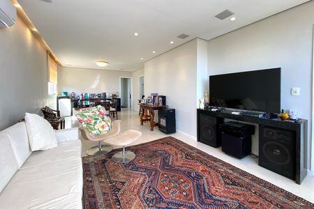 Apartamento à venda com 178m², 4 quartos e 2 vagas Apartamento à venda com 178m², 4 quartos e 2 vagasSala