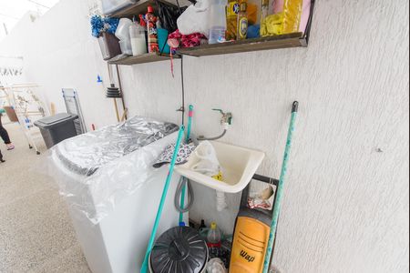 Área de Serviço de casa para alugar com 2 quartos, 120m² em Chácara Belo Horizonte, Taubaté