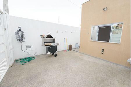 Garagem de casa para alugar com 2 quartos, 120m² em Chácara Belo Horizonte, Taubaté
