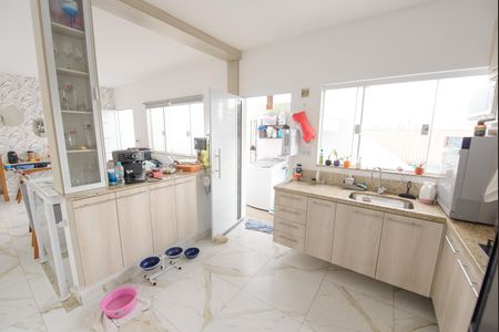 Cozinha de casa para alugar com 2 quartos, 120m² em Chácara Belo Horizonte, Taubaté