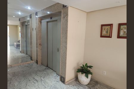 Apartamento para alugar com 127m², 4 quartos e 1 vaga Apartamento para alugar com 127m², 4 quartos e 1 vagaAREA COMUM RECEPÇÃO