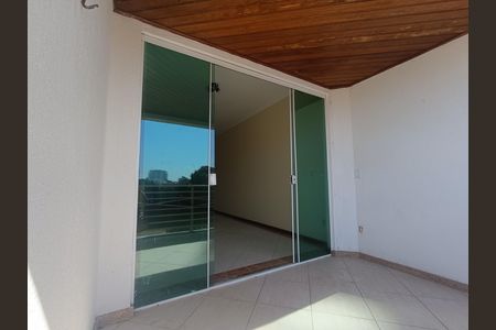 Apartamento para alugar com 127m², 4 quartos e 1 vaga Apartamento para alugar com 127m², 4 quartos e 1 vagaVARANDA