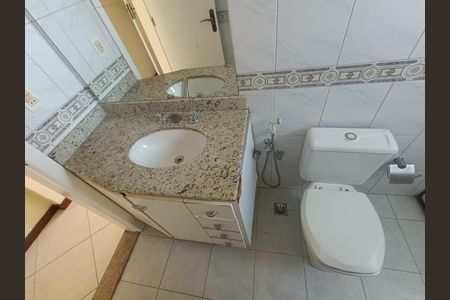 Apartamento para alugar com 127m², 4 quartos e 1 vaga Apartamento para alugar com 127m², 4 quartos e 1 vagaBANHEIRO 2 LAVABO