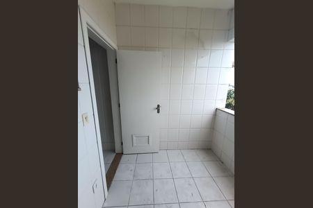 AREA SERVIÇO LAVANDERIA de apartamento para alugar com 4 quartos, 127m² em Novo Cavaleiros, Macaé