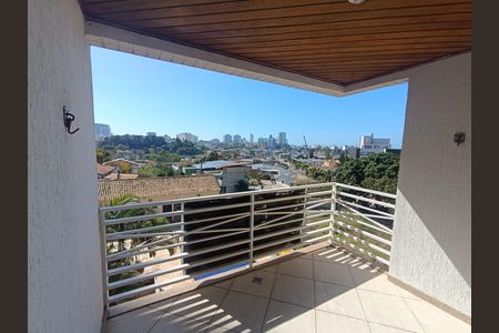 Apartamento para alugar com 127m², 4 quartos e 1 vaga Apartamento para alugar com 127m², 4 quartos e 1 vagaVARANDA