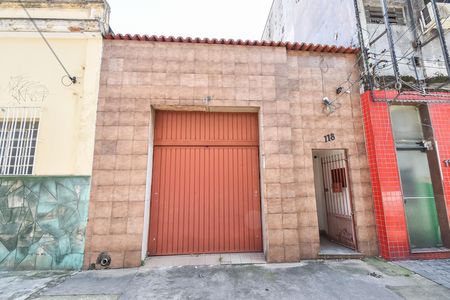 Fachada de casa à venda com 3 quartos, 290m² em Cambuci, São Paulo