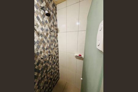 Banheiro de apartamento para alugar com 2 quartos, 48m² em Novo Osasco, Osasco