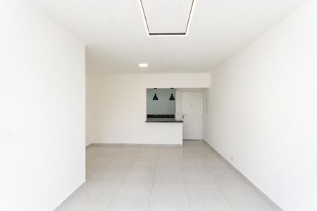 Apartamento à venda com 85m², 2 quartos e 1 vaga Apartamento à venda com 85m², 2 quartos e 1 vagaSala