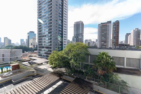 Apartamento à venda com 85m², 2 quartos e 1 vaga Apartamento à venda com 85m², 2 quartos e 1 vagaVista