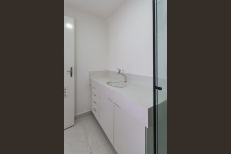 Apartamento à venda com 85m², 2 quartos e 1 vaga Apartamento à venda com 85m², 2 quartos e 1 vagaBanheiro do quarto 1 Suíte