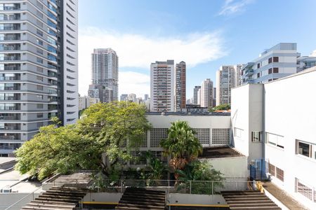 Apartamento à venda com 85m², 2 quartos e 1 vaga Apartamento à venda com 85m², 2 quartos e 1 vagaVista