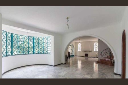 Sala de casa para alugar com 4 quartos, 472m² em Pacaembu, São Paulo