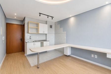 Coinha/Sala de kitnet/studio para alugar com 1 quarto, 32m² em Centro Histórico, Porto Alegre