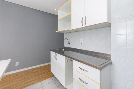 Cozinha de kitnet/studio para alugar com 1 quarto, 32m² em Centro Histórico, Porto Alegre