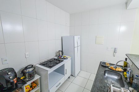 Cozinha de apartamento à venda com 2 quartos, 45m² em Venda Nova, Belo Horizonte