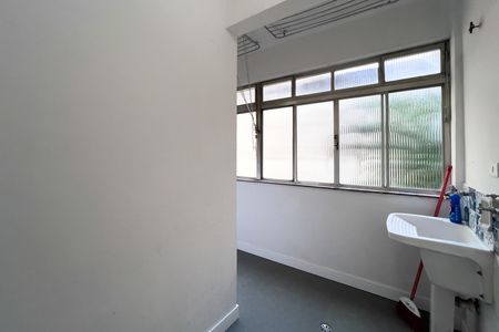 Apartamento para alugar com 116m², 2 quartos e 2 vagas Apartamento para alugar com 116m², 2 quartos e 2 vagasÁrea de serviço