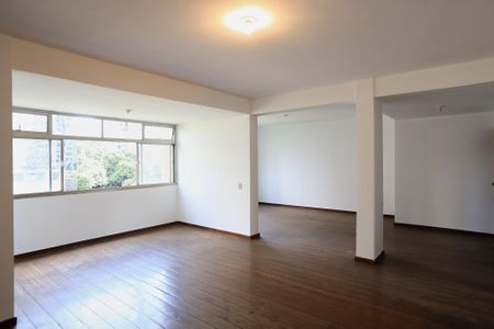 Apartamento para alugar com 4 quartos, 220m² em Funcionários, Belo Horizonte