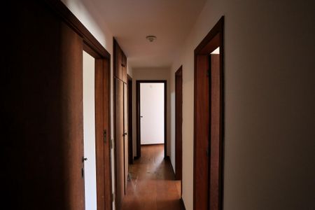 Apartamento para alugar com 220m², 4 quartos e 2 vagasCorredor
