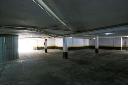Garagem de apartamento para alugar com 4 quartos, 220m² em Funcionários, Belo Horizonte