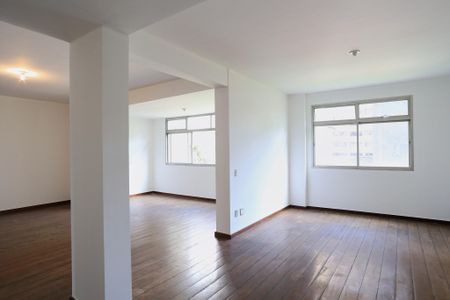 Apartamento para alugar com 220m², 4 quartos e 2 vagasSala