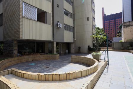 Área comum de apartamento para alugar com 4 quartos, 220m² em Funcionários, Belo Horizonte