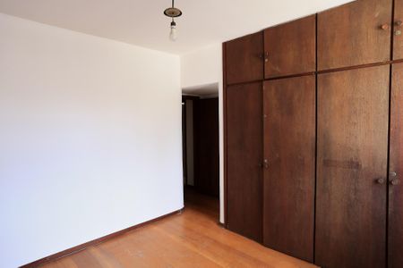 Apartamento para alugar com 220m², 4 quartos e 2 vagasQuarto 2
