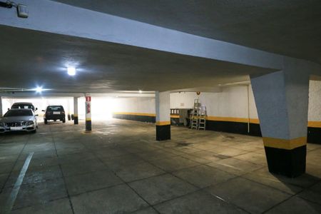 Garagem de apartamento para alugar com 4 quartos, 220m² em Funcionários, Belo Horizonte