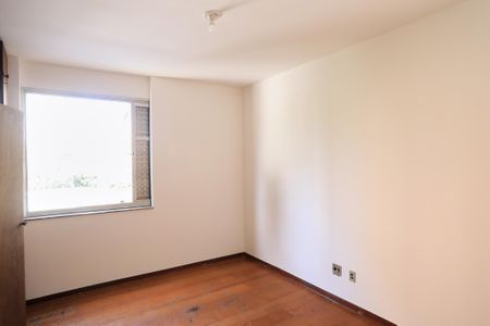 Apartamento para alugar com 220m², 4 quartos e 2 vagasQuarto