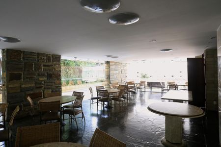 Apartamento para alugar com 220m², 4 quartos e 2 vagasÁrea comum - Salão de festas