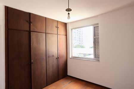 Apartamento para alugar com 220m², 4 quartos e 2 vagasQuarto 2