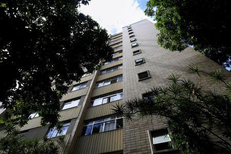 Apartamento para alugar com 220m², 4 quartos e 2 vagasFachada