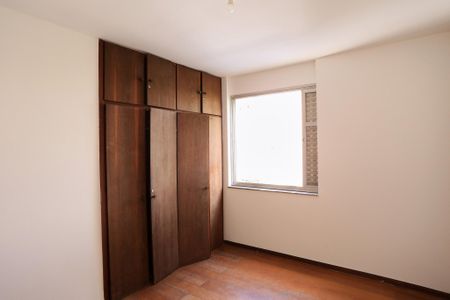 Apartamento para alugar com 220m², 4 quartos e 2 vagasQuarto