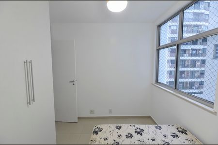 Apartamento para alugar com 82m², 2 quartos e 1 vaga Apartamento para alugar com 82m², 2 quartos e 1 vagaQuarto