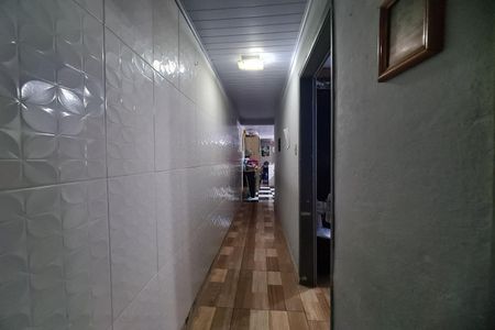 Corredor  de casa à venda com 2 quartos, 120m² em Jardim Caguassu, São Paulo