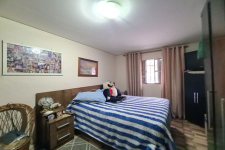 Quarto 2 de casa à venda com 2 quartos, 120m² em Jardim Caguassu, São Paulo