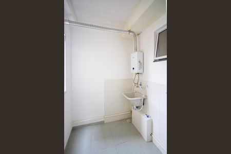 Área de Serviço de apartamento para alugar com 2 quartos, 41m² em Tribobó, São Gonçalo