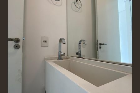 Lavabo de apartamento à venda com 3 quartos, 150m² em Vila Yara, Osasco